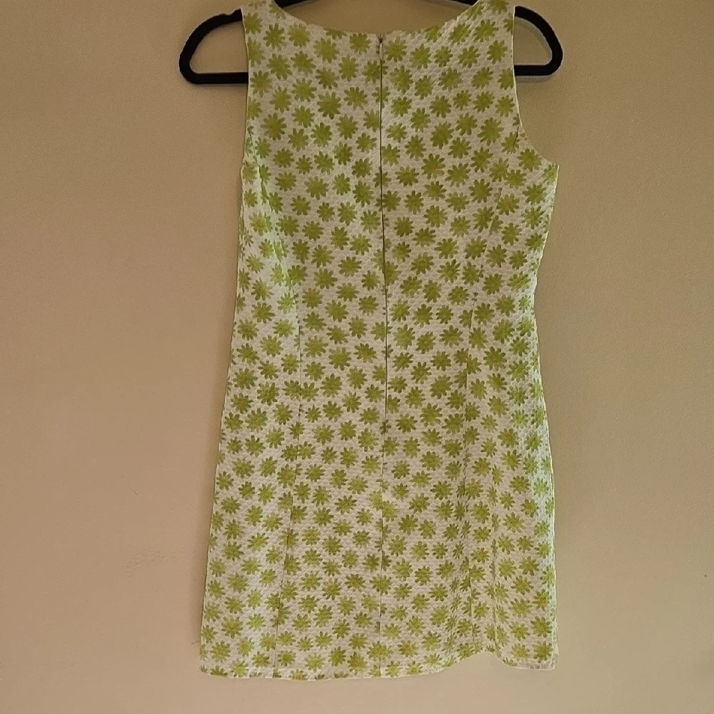 Chic Green Floral Mini Dress True 70's Daisy Pattern - Picture 7 of 7